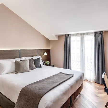 מלון Plinius Lifestyle קומו