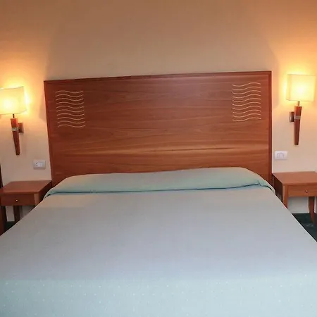 Plinius Lifestyle Hotel 4*