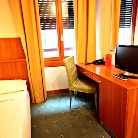 Hotel Plinius Lifestyle 4*