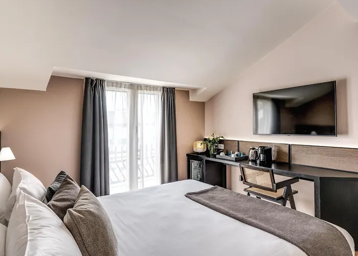 酒店 Plinius Lifestyle 4*