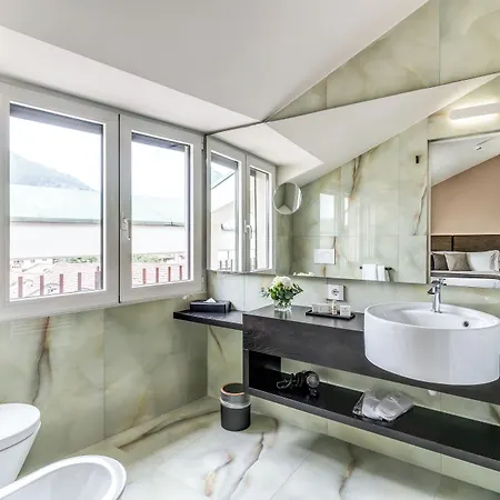 Plinius Lifestyle Szálloda 4*