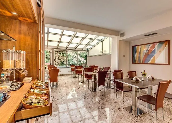 Plinius Lifestyle Otel