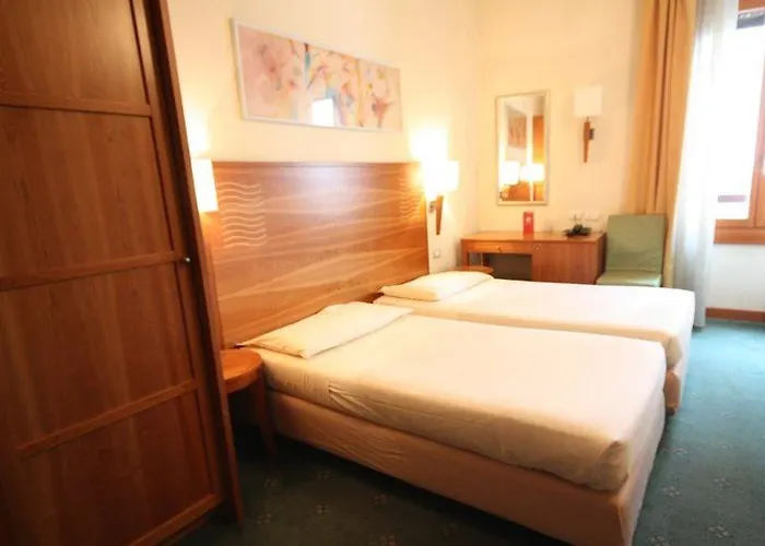 Plinius Lifestyle Otel